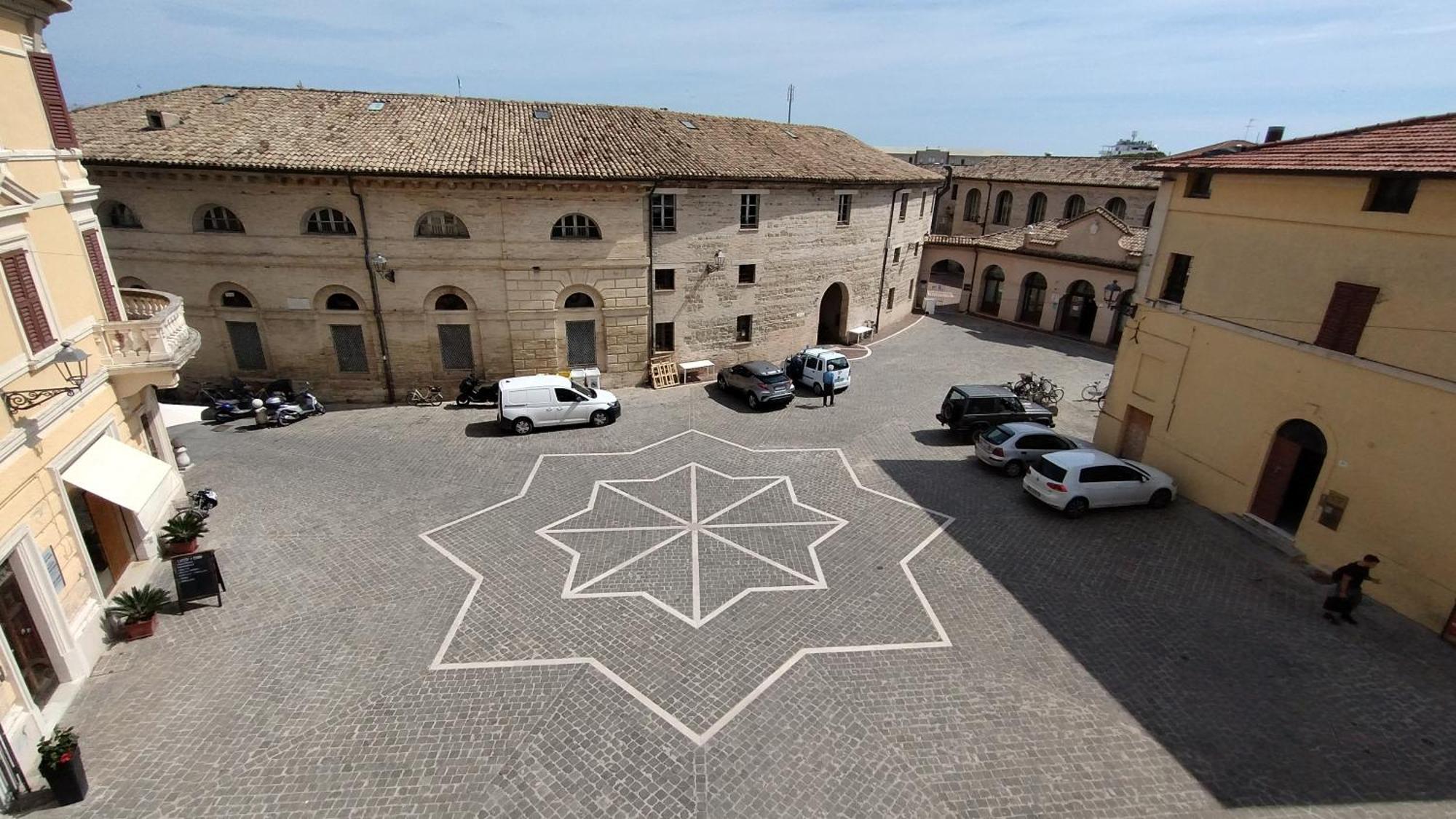 Palazzo Cavalletti - Appartamenti Nel Cuore Di Senigallia Exterior foto